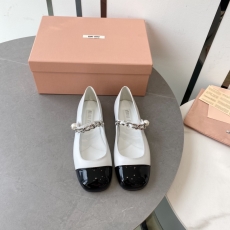 Miu Miu flat shoes